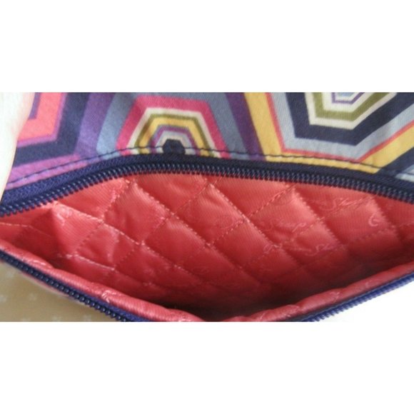 Donna Sharp Geometric Design Shoulder Bag Tote - Picture 5 of 7